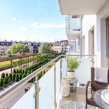 Apartament "Anna" - Kwartal Rozy Wiatrow, 15 Min Spacerem Od Plazy Świnoujście Exteriör bild