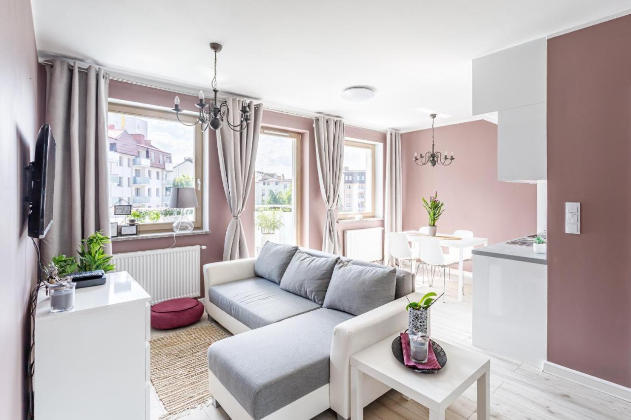 Apartament "Anna" - Kwartal Rozy Wiatrow, 15 Min Spacerem Od Plazy Świnoujście Exteriör bild